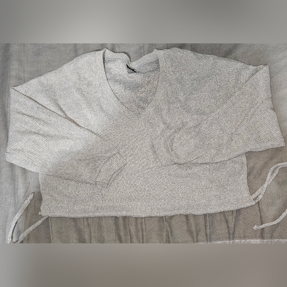 Womens Gray V-Neck Cropped Sweater